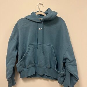 Nikes women’s sweatshirt